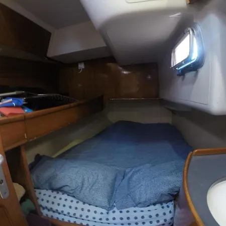 Úszó hotel Original Sailboat Xperience
